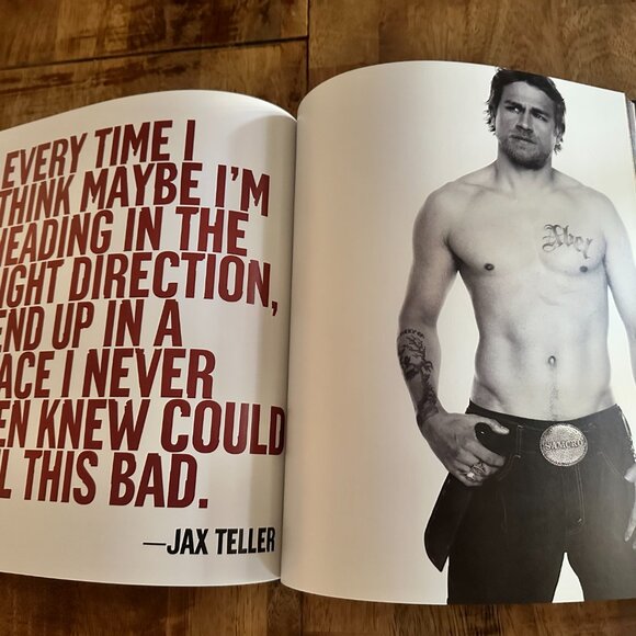 Sons of Anarchy The Official Collectors Edition Book Plus Comic Book - Picture 3 of 9